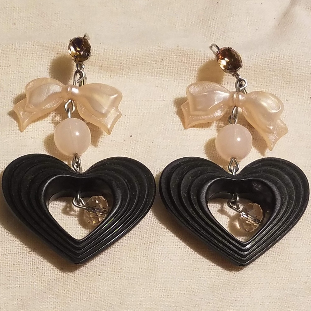 AUTHENTIC TARINA TARANTINO HEART EARRINGS NWOT